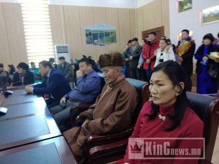 Дундговь аймагт төрийн дээд одон медалыг гардуулах ёслолын арга хэмжээ зохион байгуулагдлаа